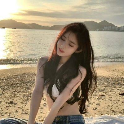 夏日天空的那匹红马